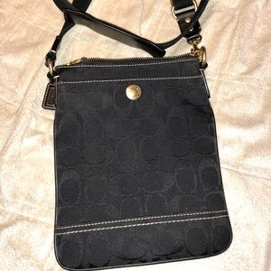 Coach crossbody (fabric)